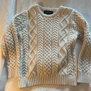 White Size 6 Nordstrom cable knit sweater